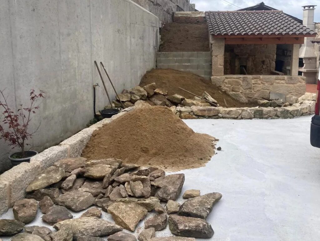 Estanque de piedra antes